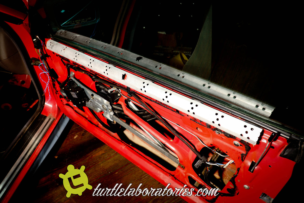 Turtle Laboratories Rig BMW E36 Door Panel Repair Brackets – Turtle Laboratories